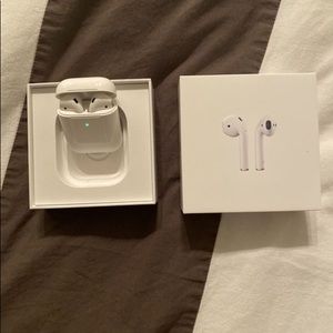 Apple AirPods gen 2